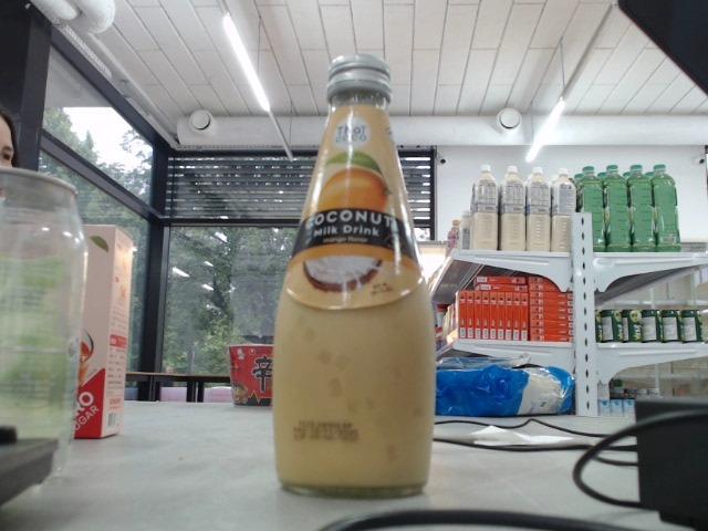 Napój kokosowy z miąższem mango COCONUT MILK DRINK
