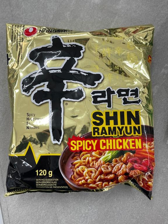 Mì ăn liền Shin Ramyun vị gà cay NONGSHIM 120g