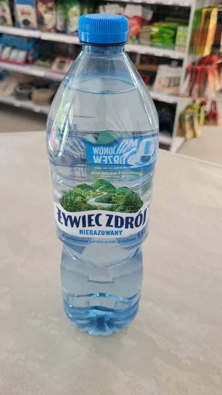 Nước khoáng không ga Żywiec Zdrój 1.5L