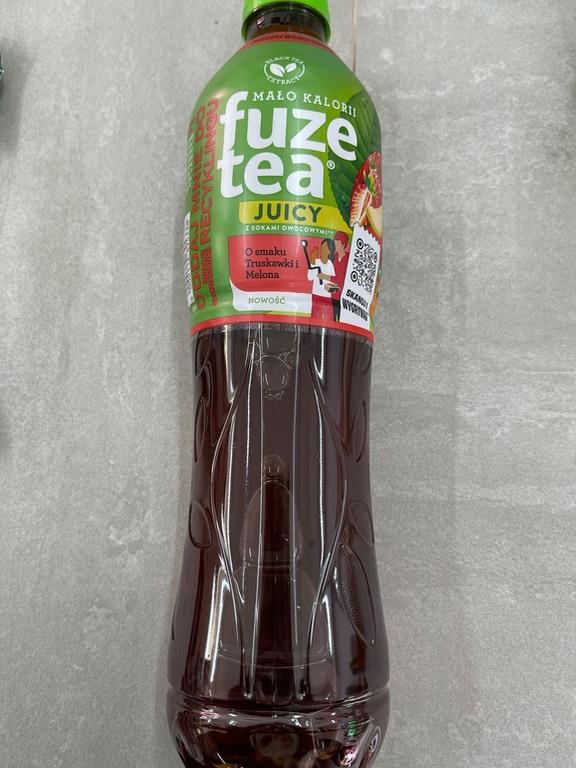 Fuze Tea Juicy vị Dâu và Dưa lưới 1.5L