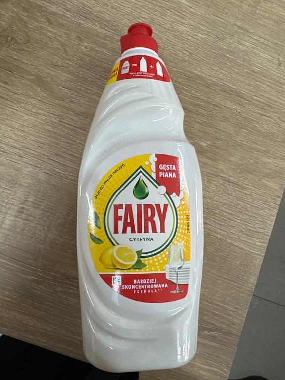 Fairy Płyn do mycia naczyń Cytryna 750 ml