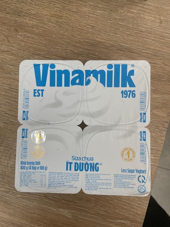 Sữa chua Vinamilk Ít Đường 400g (4 hộp x 100g)