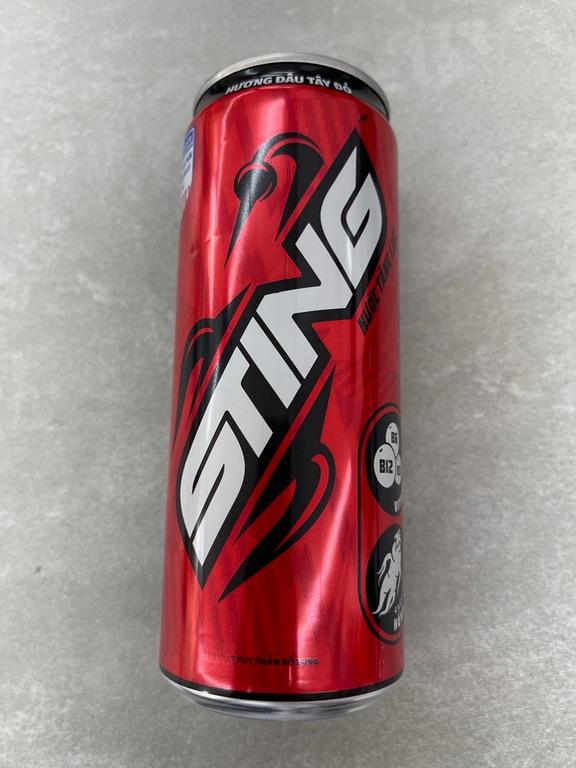 Nước tăng lực Sting vị Dâu Tây Đỏ 320ml