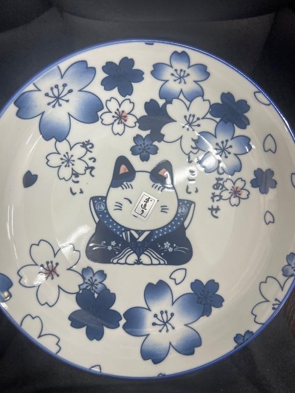 Đĩa sứ mèo thần tài Maneki Neko hoa anh đào
