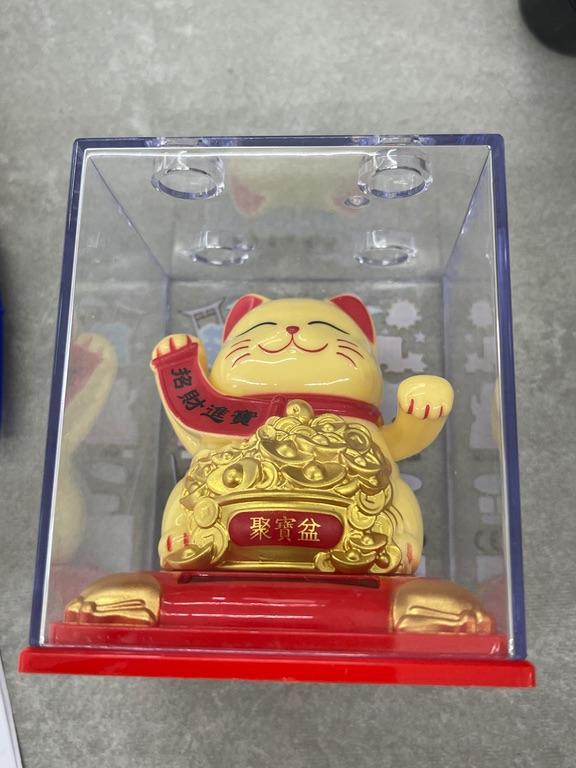 Mèo thần tài vẫy tay năng lượng mặt trời