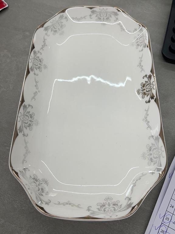 Đĩa sứ hình chữ nhật Hong da Ceramics