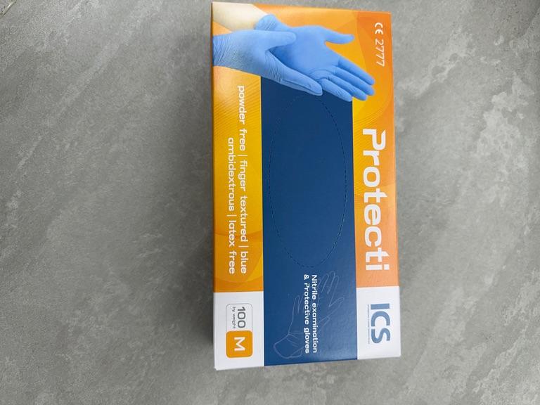 Găng tay kiểm tra Nitrile Protecti ICS size M