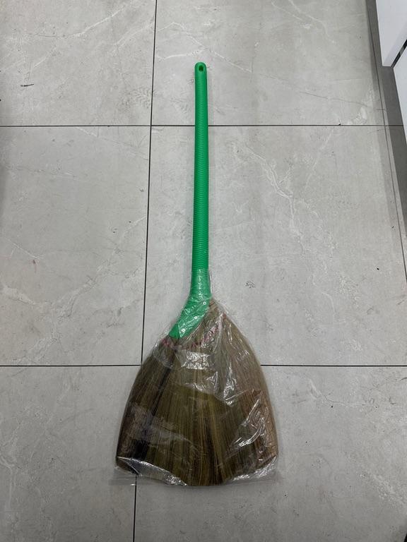 Chổi đót cán nhựa